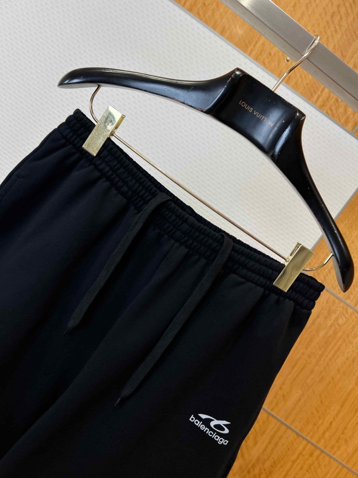 1:1 quality version Drawstring Waist Five Inch Side Curved Tiny Logo Embroidery Sweat Shorts 29321446