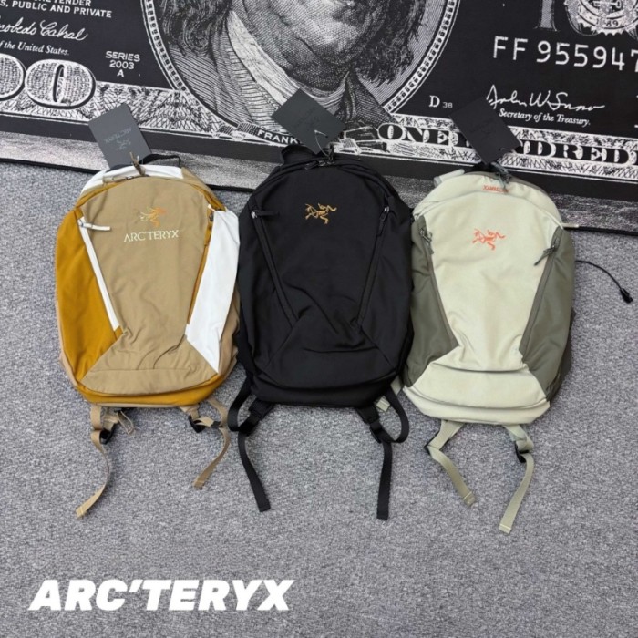Mantis 26 Gold Red Embroidery Logo Backpack 3 colors 29332320