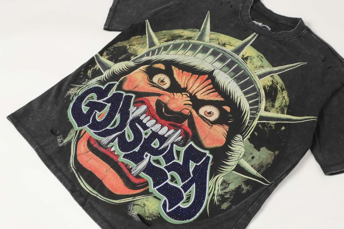 Retro Monster Liberty Streetwear Front Fierce Monster Liberty Head Gothic Graffiti Letter Print T-Shirt 2 colors 29347788