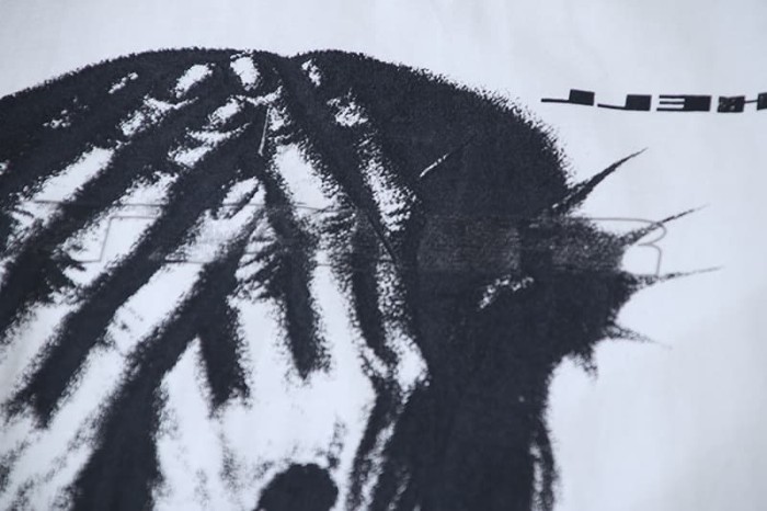 Thorn Crown Face Covered Jesus Print Tee 29348174