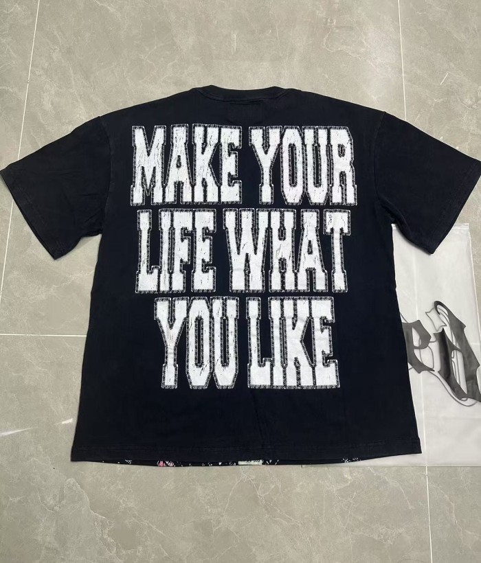 Urban Graffiti Hip Hop Streetwear Front Multicolor Bubble Graffiti Script Seated Skeleton Brick Graffiti Wall Graphic T-Shirt 2 colors 29353186