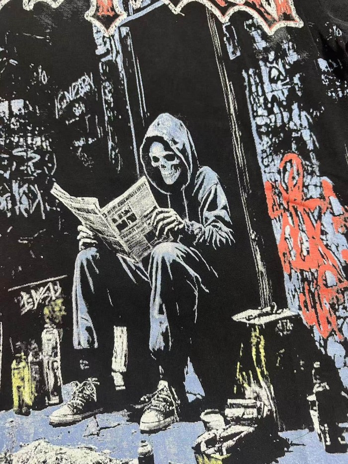 Streetwear Front Red White Crackle Gothic Script Hooded Skeleton Reading Newspaper Graffiti Wall Red Sports Car T-Shirt 2 colors 29353219