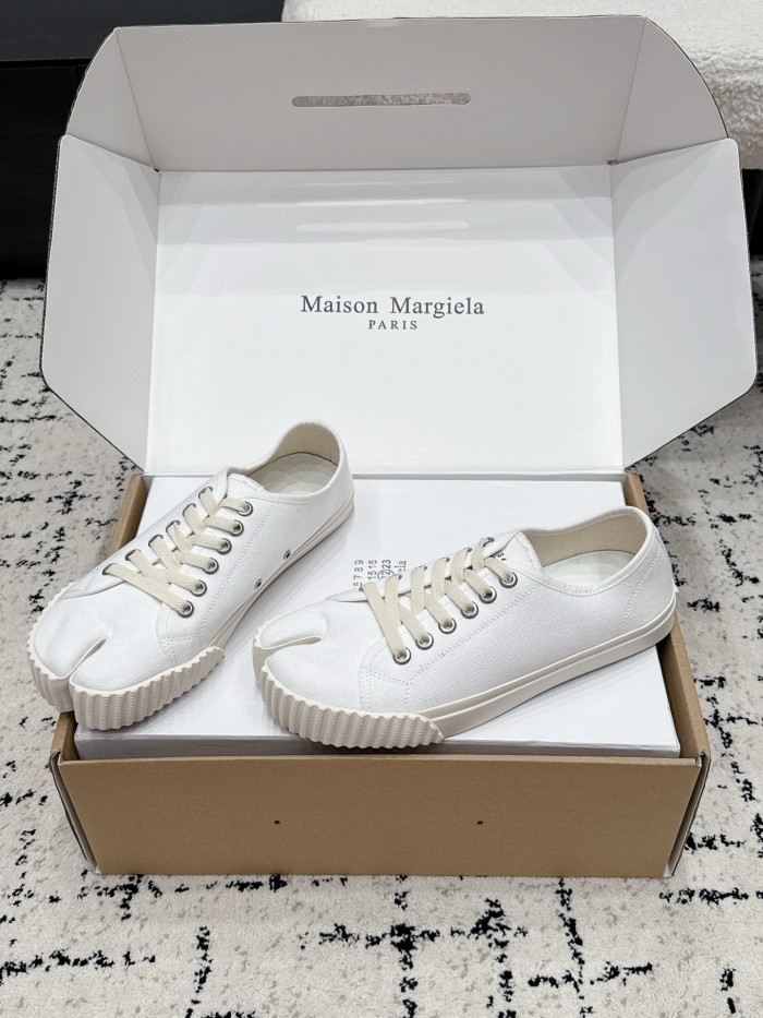 1:1 quality version Split-Toe Canvas Shoes 7 colors 29357995