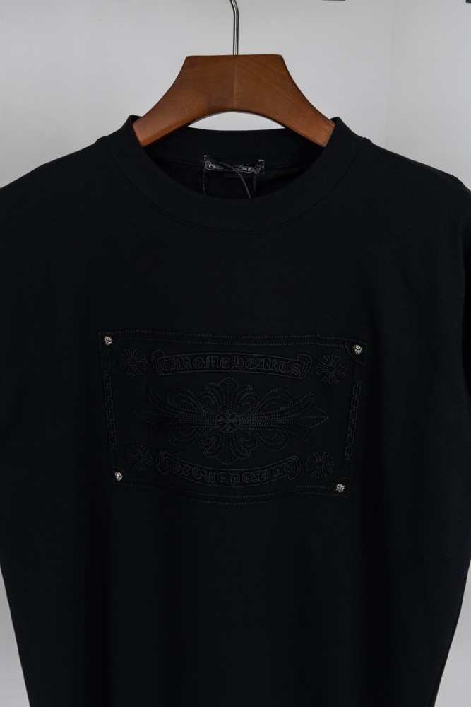1:1 quality version Minimal Gothic Street Front Square White Embossed Cross Floral Patch Metal Rivet Chest Graphic Single Sided Print T-shirt 2 colors 29367042