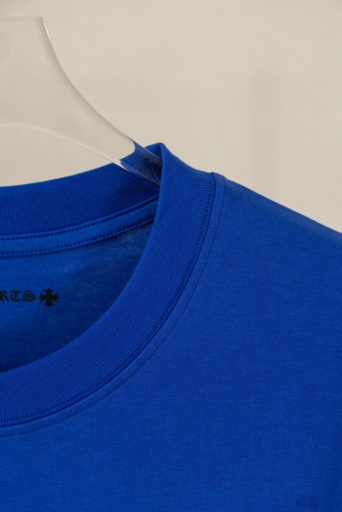 1:1 quality version Gothic Scroll Embroidery Sleeve Small Logo Back Big Banner Letter Graphic Bottom Tiny Scroll T-shirt 2 colors 29367283
