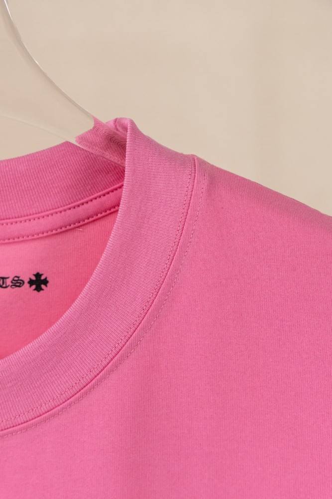 1:1 quality version Gothic Scroll Embroidery Sleeve Small Logo Back Big Banner Letter Graphic Bottom Tiny Scroll T-shirt 2 colors 29367283