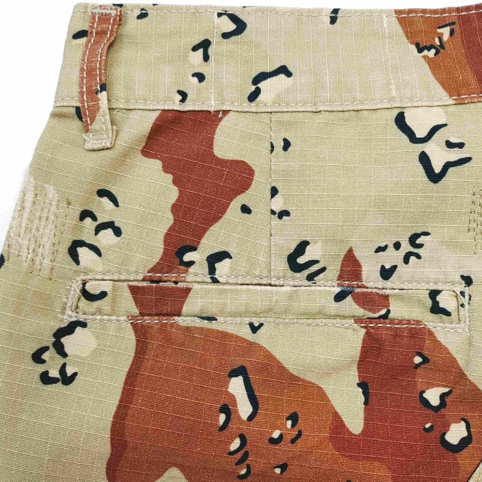1:1 quality versionStreetwear Desert Camo Front And Back Patch Graffiti Print Distressed Multi Pocket Loose Fit Cargo Shorts 29367379