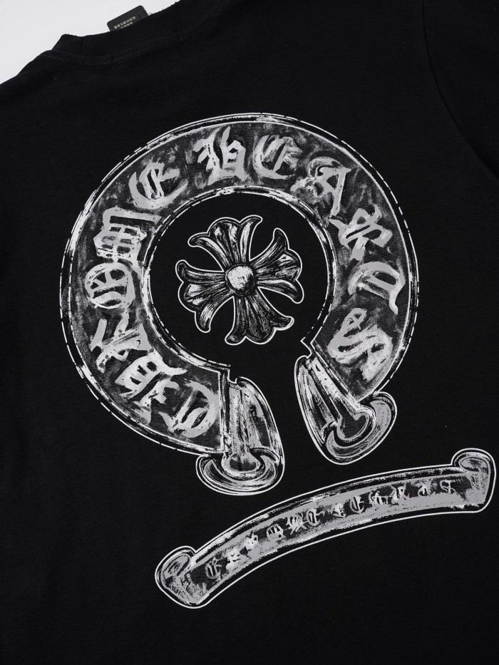 1:1 quality version Front Small Grey Fleur De Lis Chest Print Back Big Horseshoe Gothic Floral Letter Scroll Graphic T-shirt 2 colors 29366194