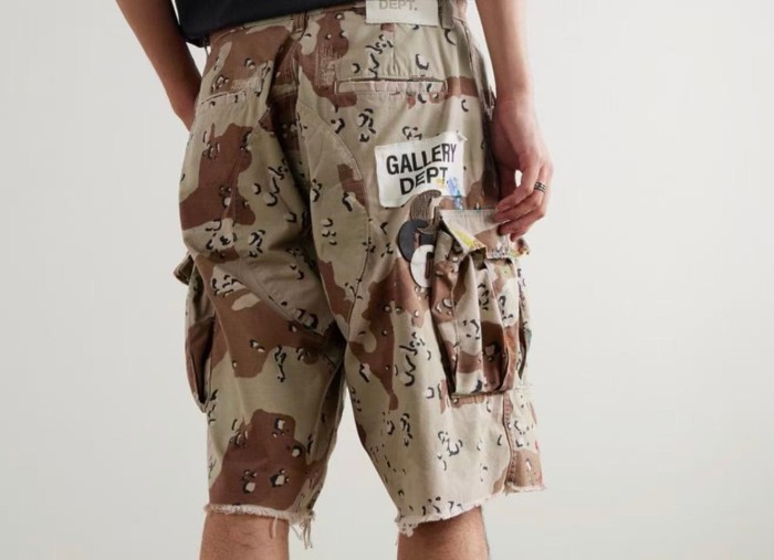 1:1 quality versionStreetwear Desert Camo Front And Back Patch Graffiti Print Distressed Multi Pocket Loose Fit Cargo Shorts 29367379