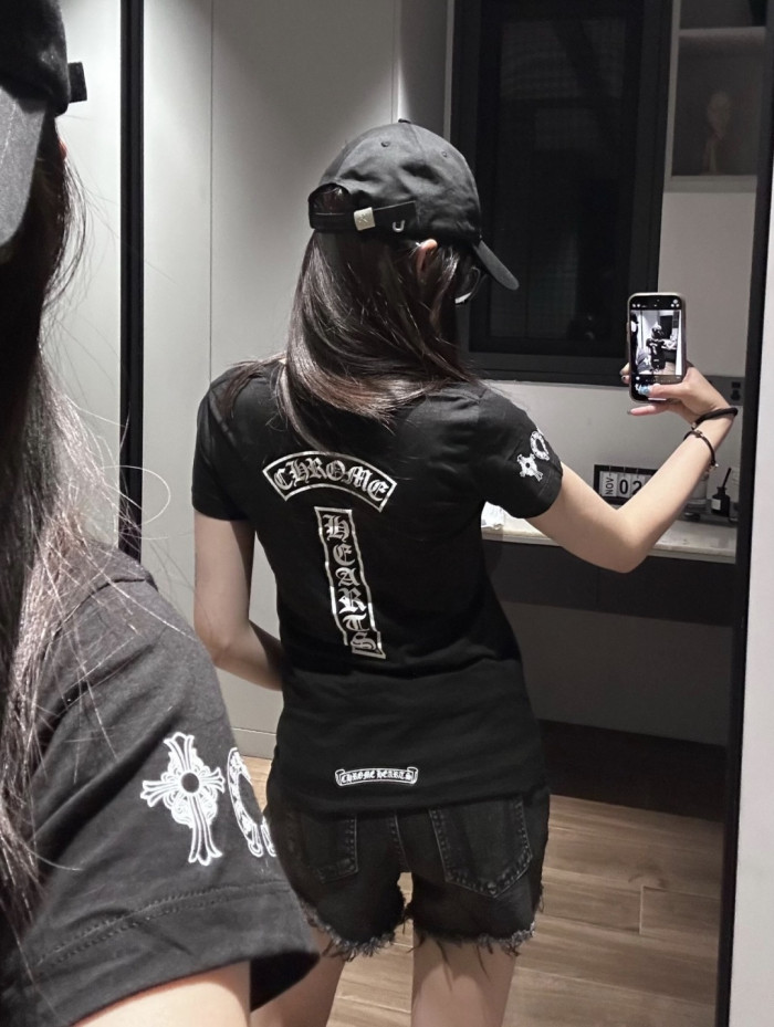 1:1 quality version Y2K Streetwear Double Sided Gothic Horseshoe Letter Cross Print Slim Fit V Neck tee 2 colors 29372508