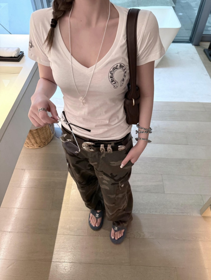 1:1 quality version Y2K Streetwear Double Sided Gothic Horseshoe Letter Cross Print Slim Fit V Neck tee 2 colors 29372508