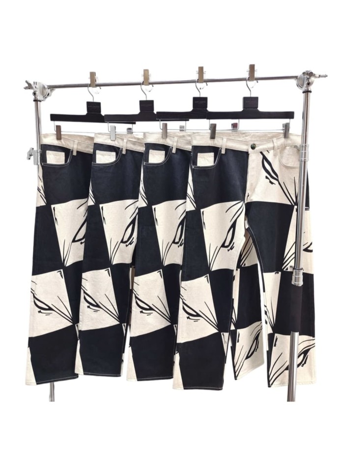 1:1 quality version Black And White Checkered Abstract Eye Print Straight Leg Denim Jeans 29382900