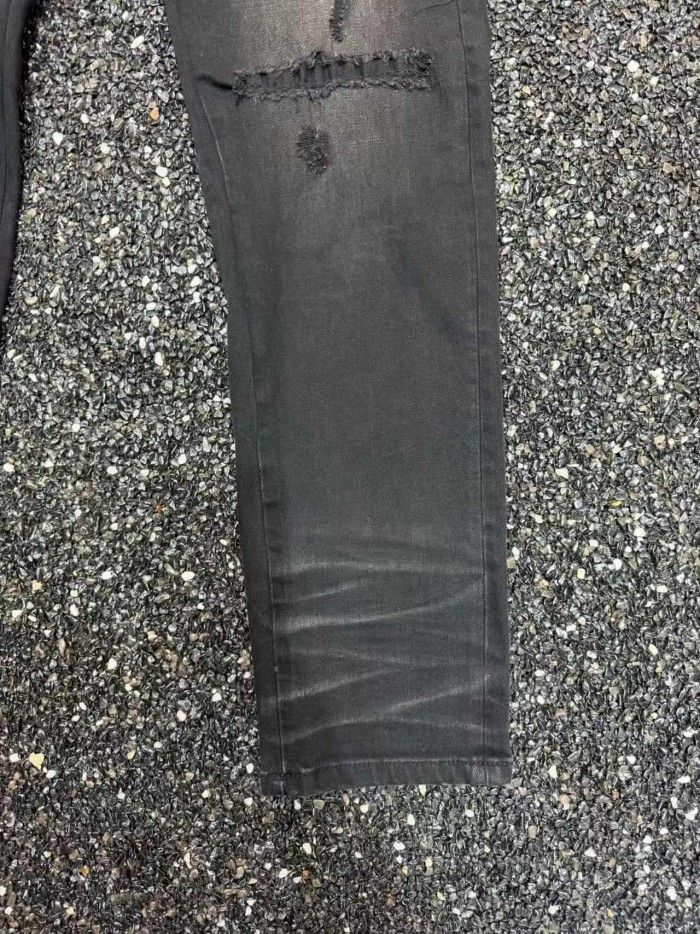 Amiri 1:1 quality version Streetwear Cursive Letter Embroidery Frayed Ripped Slim Washed Jeans 29382648