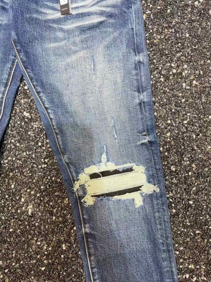 Amiri 1:1 quality version Streetwear Rivet Letter Patch Ripped Patch Slim Denim Washed Jeans 29382651