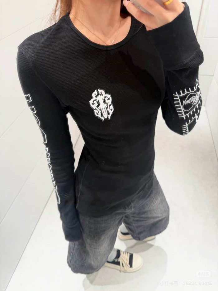 1:1 quality version White Waffle Knit Dagger Lady Gothic Letter Print Crew Neck Long Sleeve Tee 2 colors 29392334