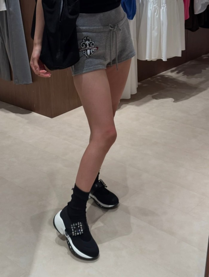 1:1 quality version American Streetwear Grey Dagger Floral Embroidery Drawstring Casual Sweat Shorts for girls 29392542