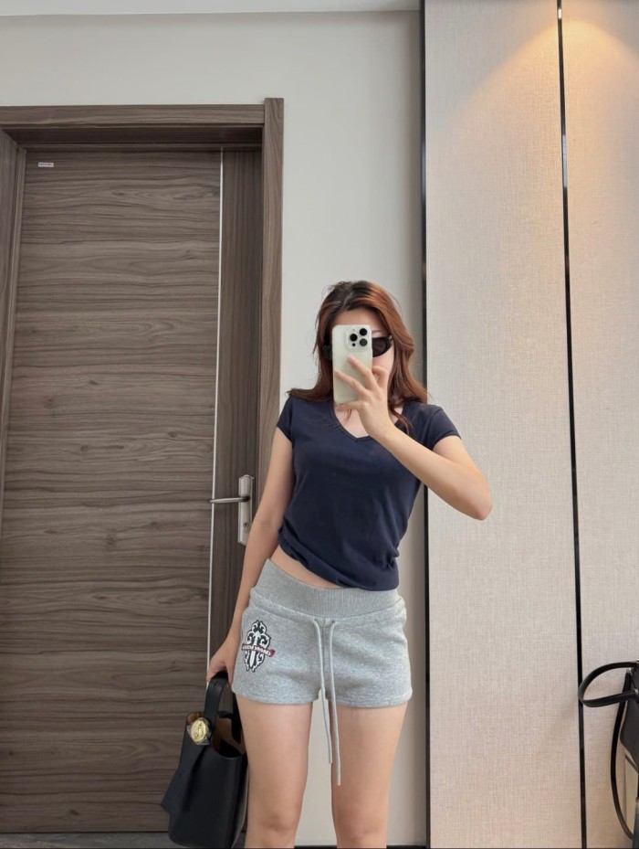 1:1 quality version American Streetwear Grey Dagger Floral Embroidery Drawstring Casual Sweat Shorts for girls 29392542