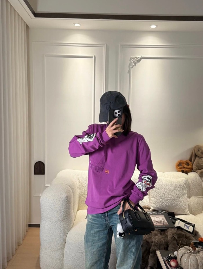 1:1 quality version American Streetwear Purple Chest Pocket Graffiti Slogan Poker Print Long Sleeve Tee 29392372