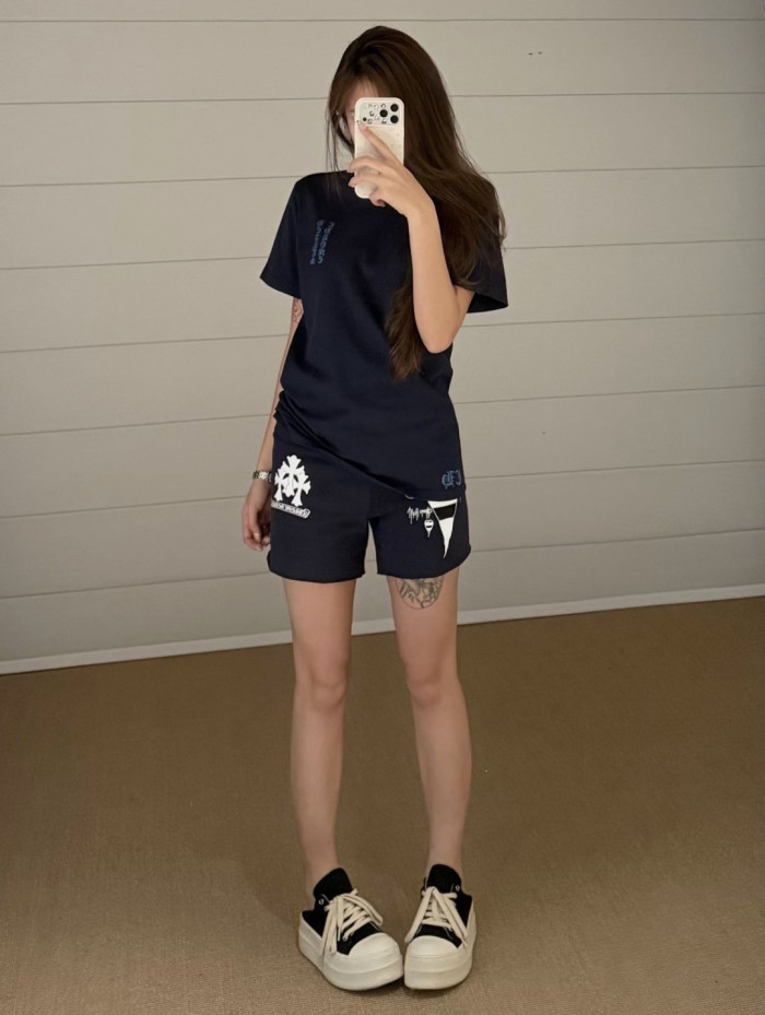 1:1 quality version Vintage Navy Blue Tokyo Vine Dagger Print Crew Neck Slim tee 29392329