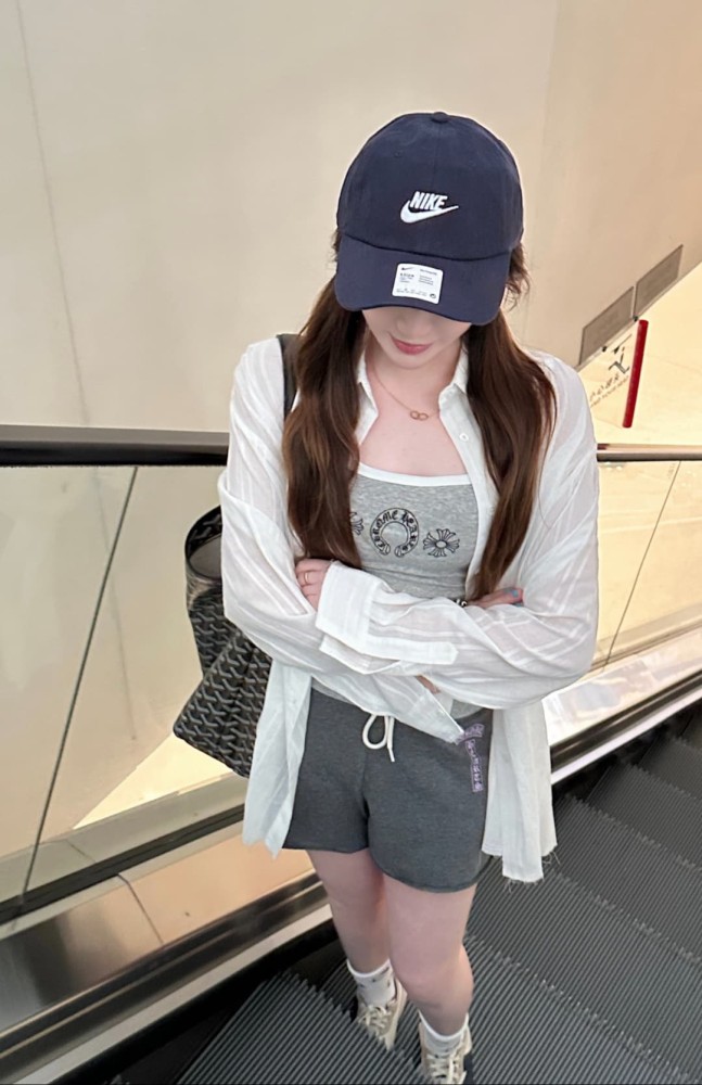 1:1 quality version American Casual Street Pink Arc Letter Graphic Drawstring Raw Edge Sweat Shorts for giarls 29392548