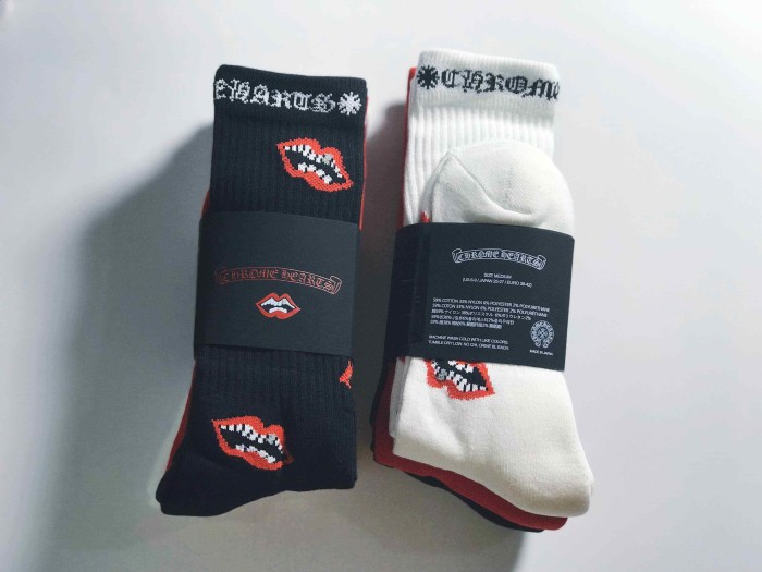 1:1 quality version Red Lip Bite‑Lip Cotton Rib‑Knit Stretch Breathable Mid‑Crew Socks 3 Pairs Per Card 29399281