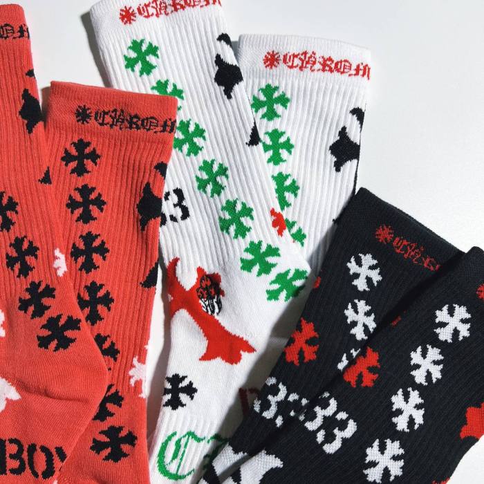 1:1 quality version Cross Letter Cotton Stretch Thick Rib‑Knit Unisex Trendy Mid‑Crew Socks 3 Pairs Per Card 29399293