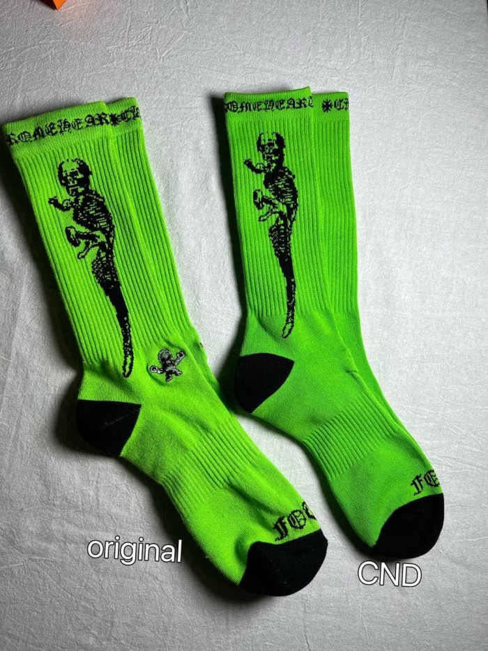 1:1 quality version Foti Skull Figure Print Colorful Thick Terry‑Sole Cotton Socks 3 Pairs Per Card 29399262