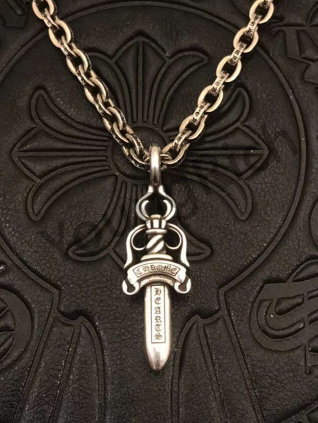 [50% Off]1:1 quality version Pure Silver Reversible Sword Letter Chain Necklace 25739983