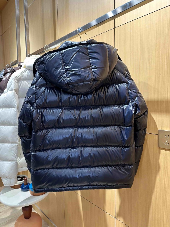 1:1 quality version Classic Shiny Arm Badge Short Hooded Down Jacket 8 colors 29465593