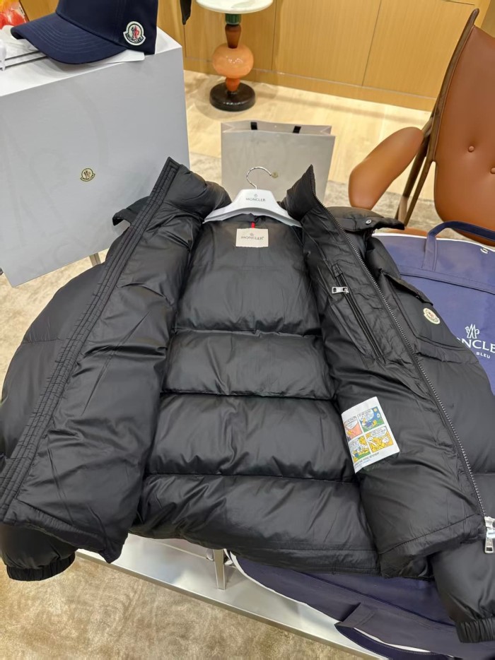1:1 quality version Detachable Hood Stand Collar Pocket Badge Short Down Jacket 2 colors 29465384