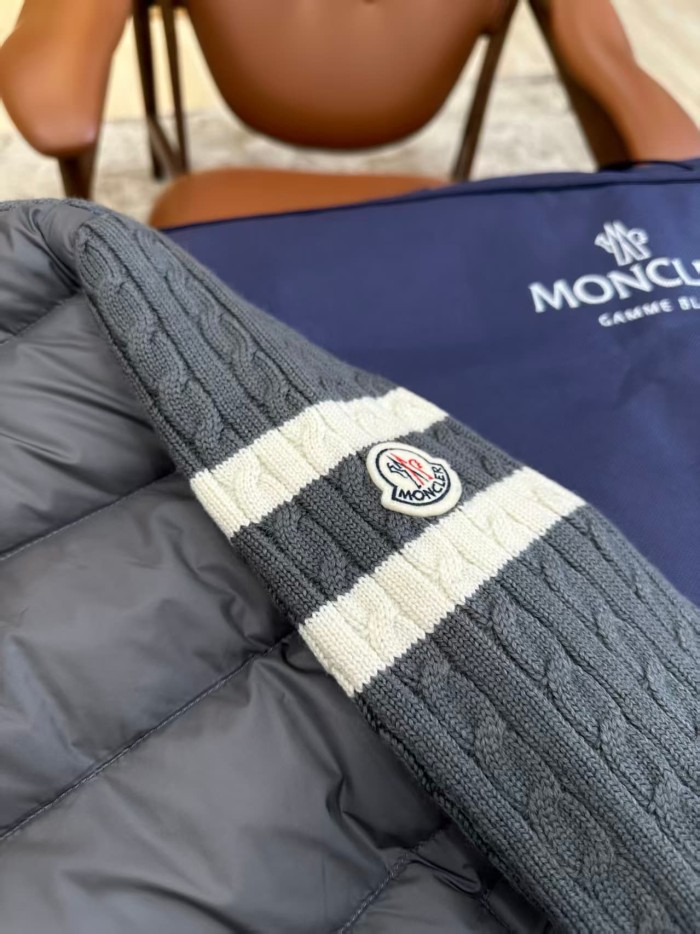1:1 quality version Two Stripe Cable Knit Down Panel Hybrid Stand Collar Down Jacket 3 colors 29468422