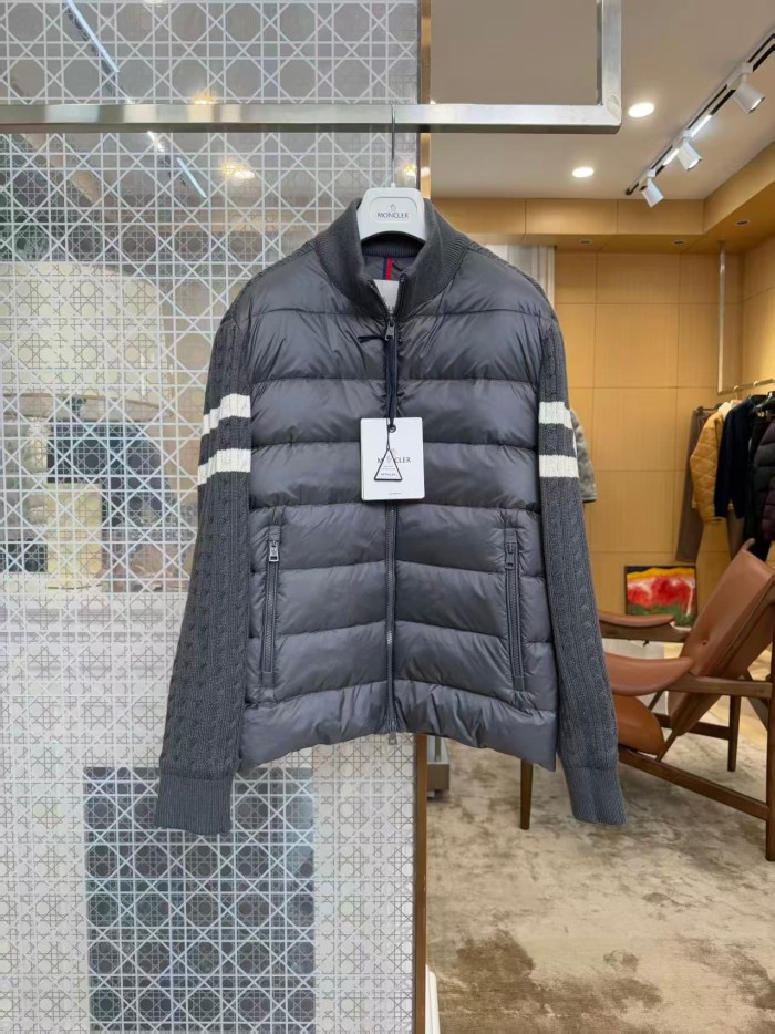 1:1 quality version Two Stripe Cable Knit Down Panel Hybrid Stand Collar Down Jacket 3 colors 29468422