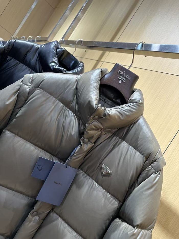 1:1 quality version Metal Triangle Logo Stand Collar Quilted Zip-Up Down Jacket 2 colors 29481594