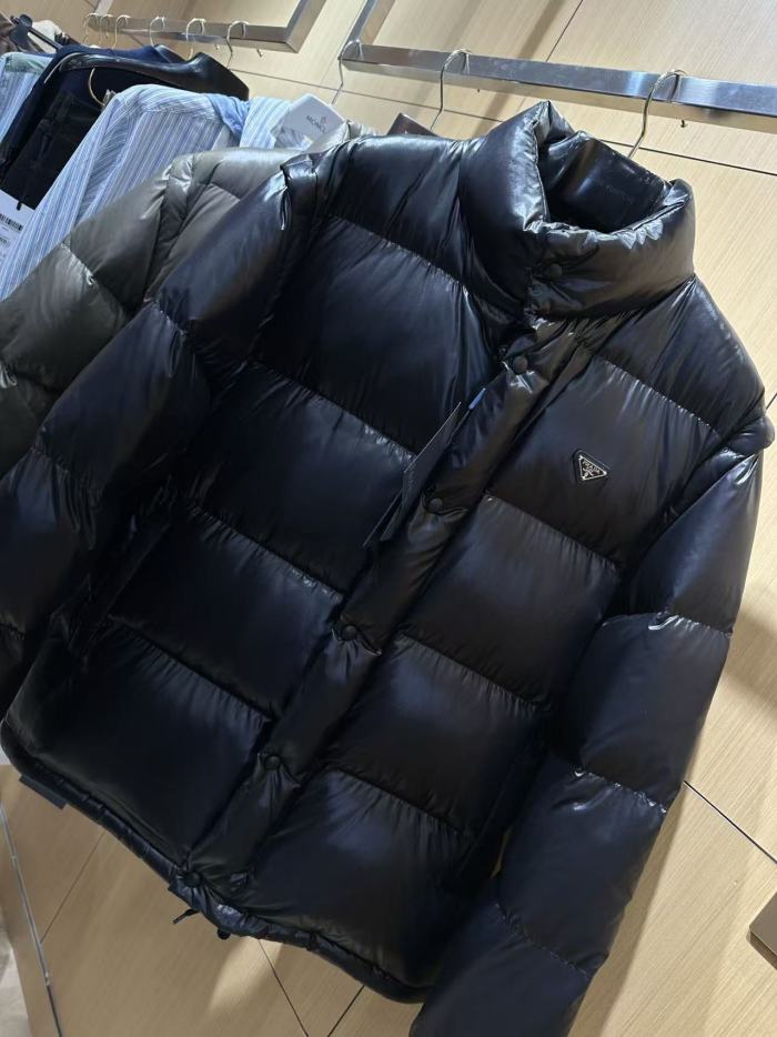1:1 quality version Metal Triangle Logo Stand Collar Quilted Zip-Up Down Jacket 2 colors 29481594