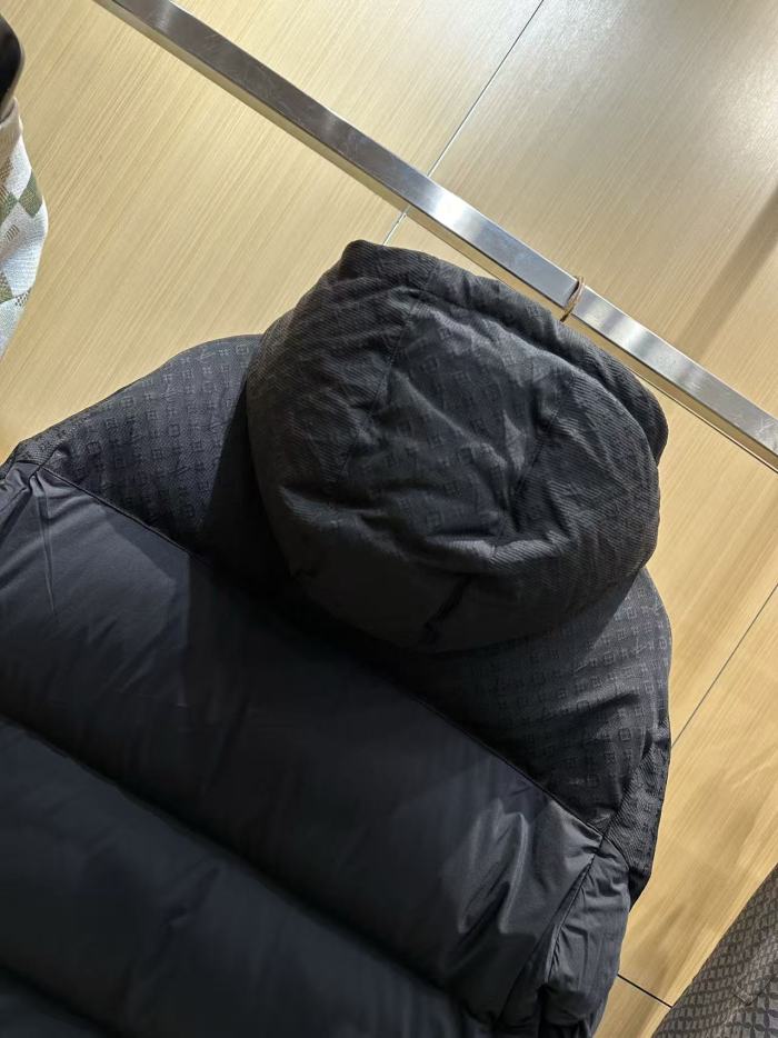 1:1 quality version Hooded Monogram Logo Paneled Casua Zip-Up Down Jacket 3 colors 29481540