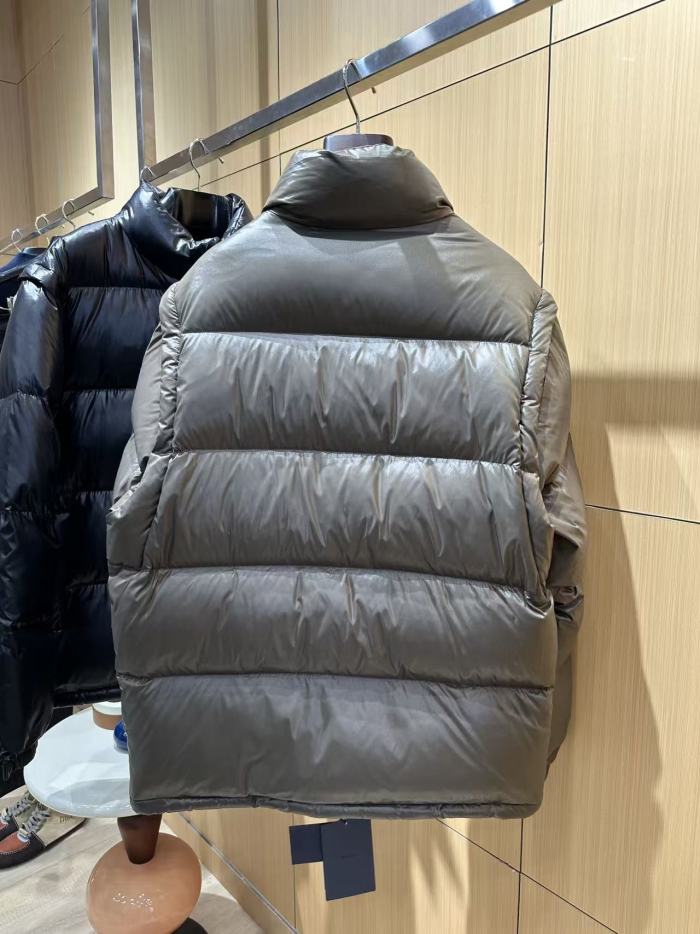 1:1 quality version Metal Triangle Logo Stand Collar Quilted Zip-Up Down Jacket 2 colors 29481594
