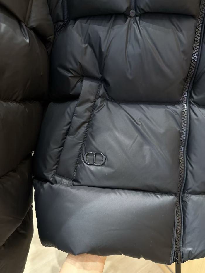 1:1 quality version CD Logo Stand Collar Square Quilted Cropped Down Jacket 2 colors 29482008