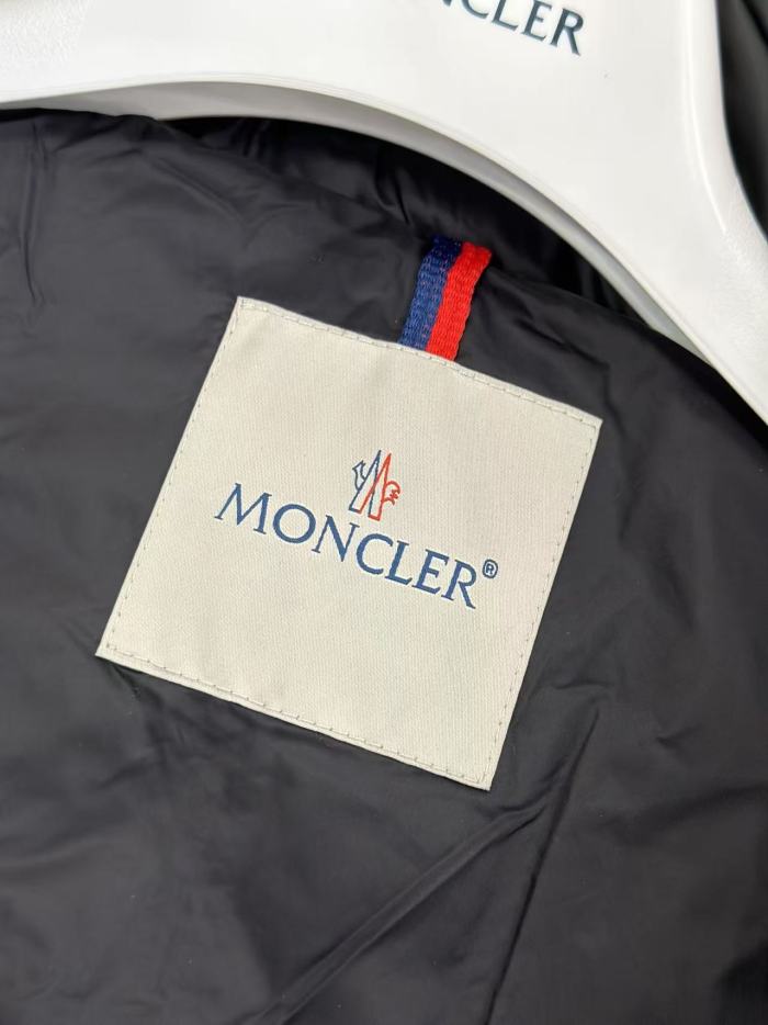 1:1 quality version Stand Collar Square Quilted Badge Logo Zipper Solid Color Down Vest 2 colors 29495418