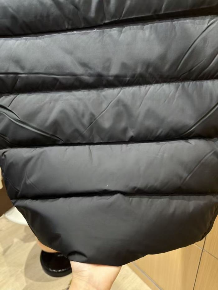 1:1 quality version Stand Collar Triangle Logo Casual Down Vest 3 colors 29495301