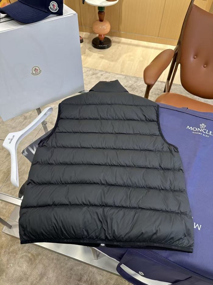 1:1 quality version Stand Collar Horizontal Quilted Badge Logo Zipper Solid Down Vest 2 colors 29495410