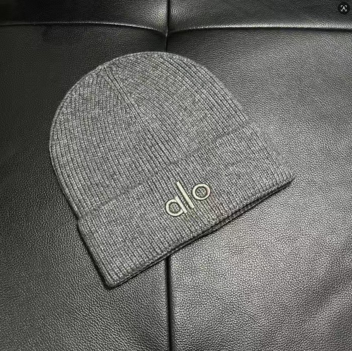 White Embroidered Logo Thick Warm Unisex Knit Beanie 12 colors 29498268