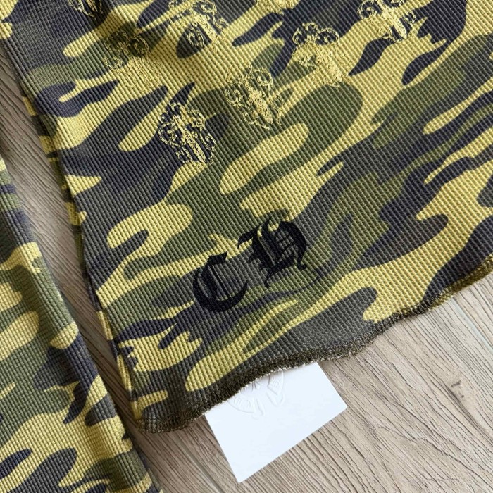1:1 quality version Camo Waffle Knit Cross Embroidery CH Logo Fitted Long Sleeve Tee for girls 29501856