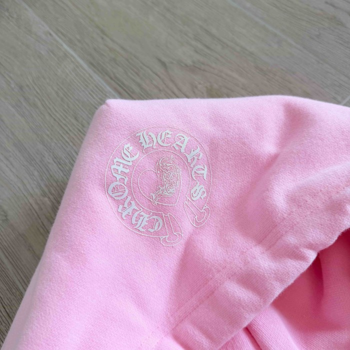 1:1 quality version Pink Horseshoe Logo CH Letter Scroll Heart Print Drawstring Hoodie 29501876