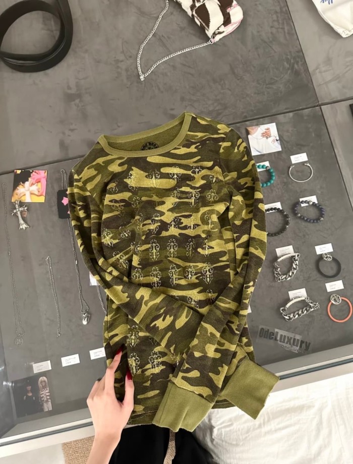 1:1 quality version Camo Waffle Knit Cross Embroidery CH Logo Fitted Long Sleeve Tee for girls 29501856