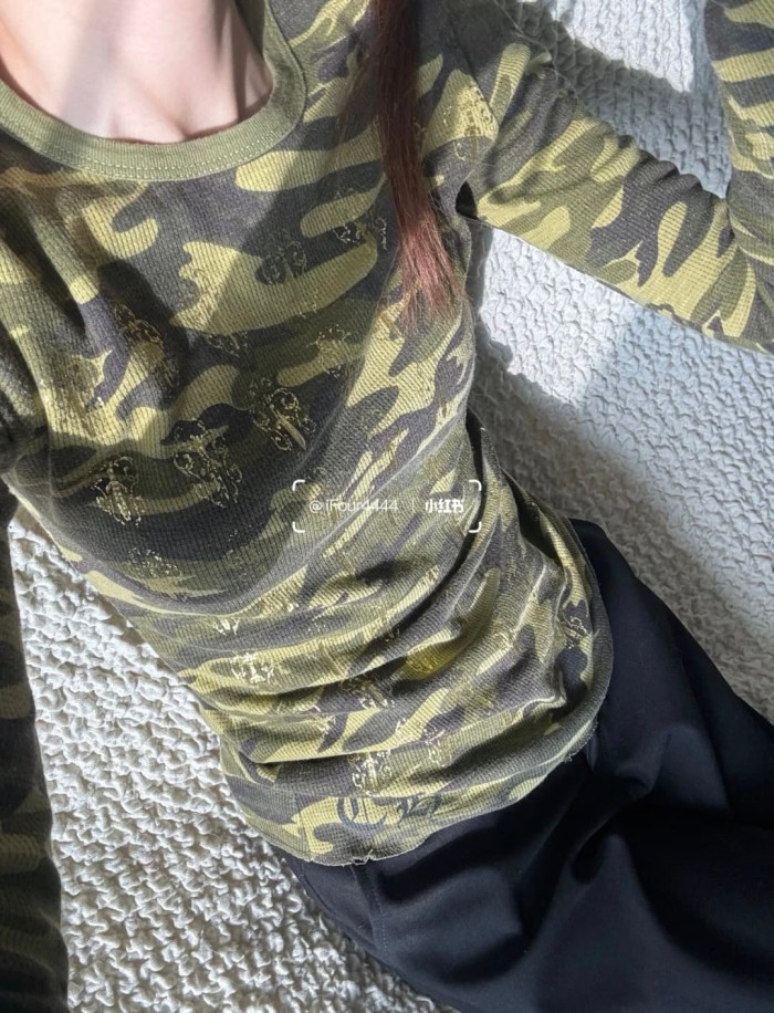 1:1 quality version Camo Waffle Knit Cross Embroidery CH Logo Fitted Long Sleeve Tee for girls 29501856