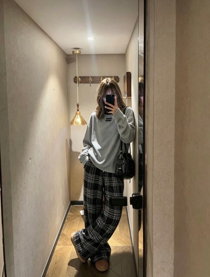 1:1 quality version Sheepskin Cross Pure Cotton Flannel Black Grey Plaid Straight Loose Pants 29530860