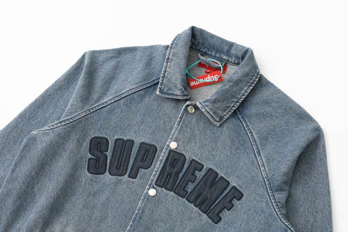 Wash Denim Point Collar Chest Applique Large Letter Snap Coach Jacket 3 colors 29533425