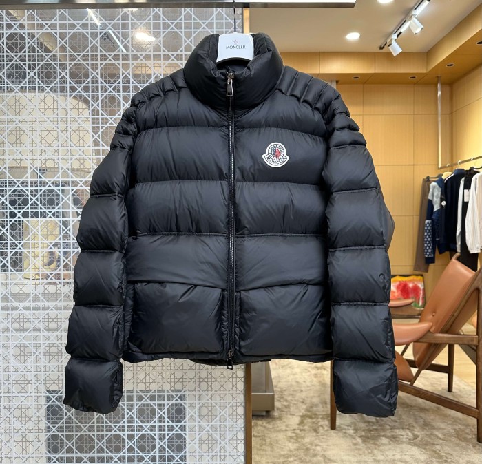 1:1 quality version Badge 3D Debossed Brand Logo Stand Collar Short Down Jacket 3 colors 29535616