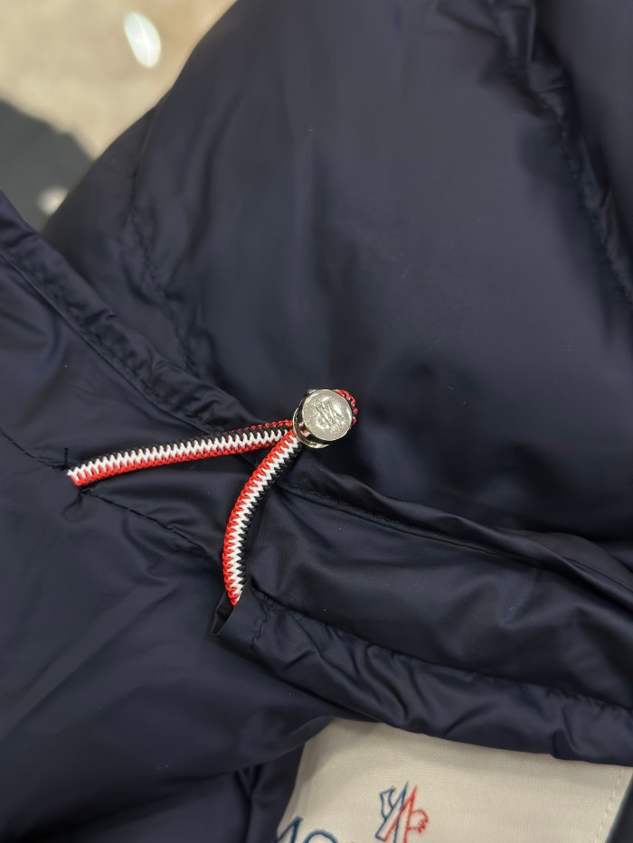 1:1 quality version Shiny Nylon Pocket Logo Detachable Hooded Down Jacket 4 colors 29535440