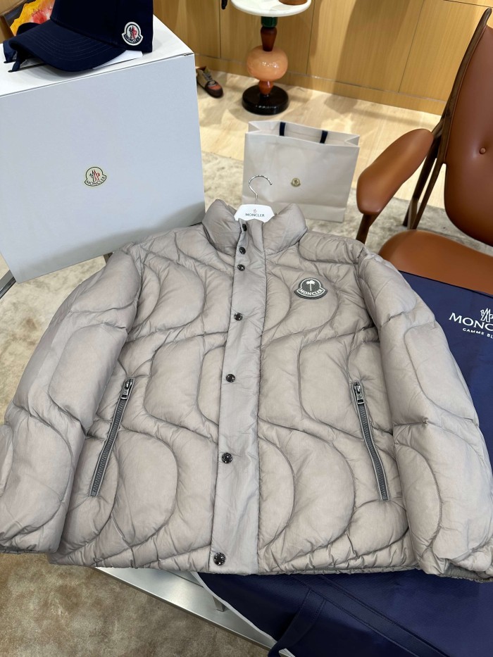 1:1 quality version Palm Tree Embroidery Badge Wave Quilted Stand Collar Down Jacket 2 colors 29535404